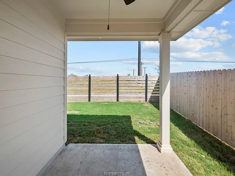 1003 Toledo Bend Dr — Photo 15