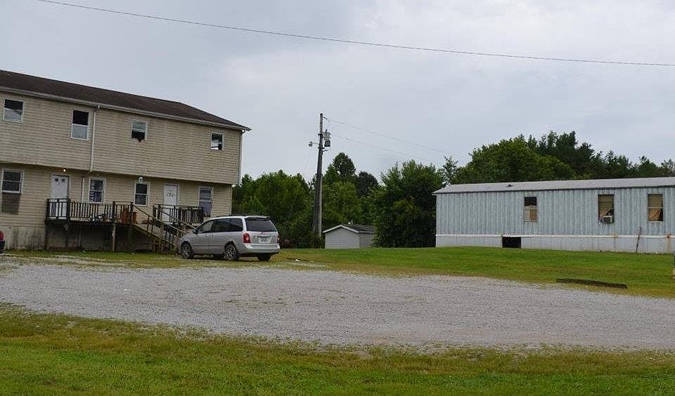 1st image of 297 Hemlock Dr