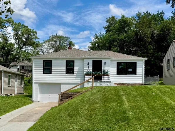 4109 N 55th St, Omaha, NE 68104