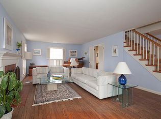 718 Horne St, St Charles, IL 60174