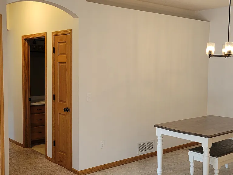 865 Cleveland Ave SW — Photo 5