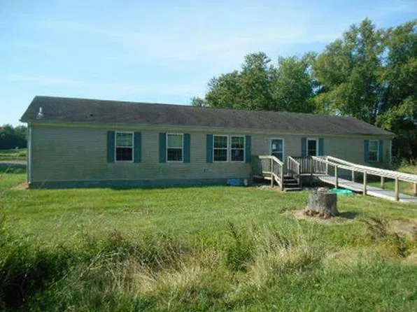 10699 W Main St, Lyons, IN 47443