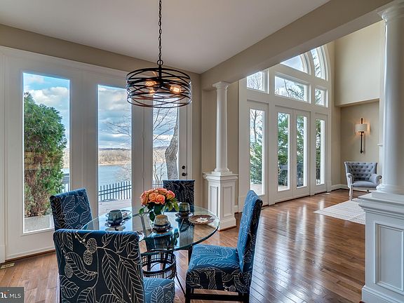 3rd image of 18298 Fairway Oaks Sq