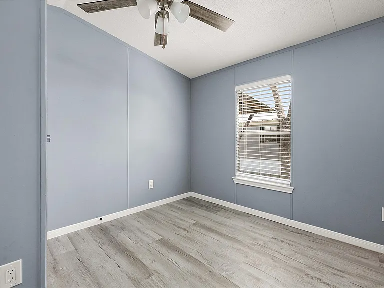 2222 N Austin Ave #44 — Photo 13