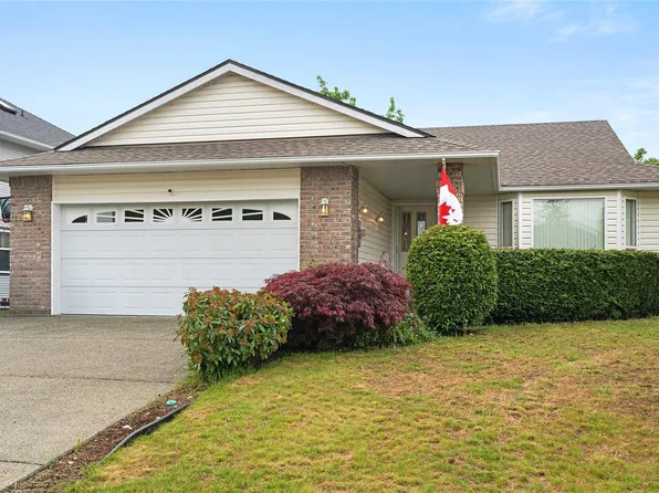755 Ermineskin Ave, Parksville, BC V9P 2L5
