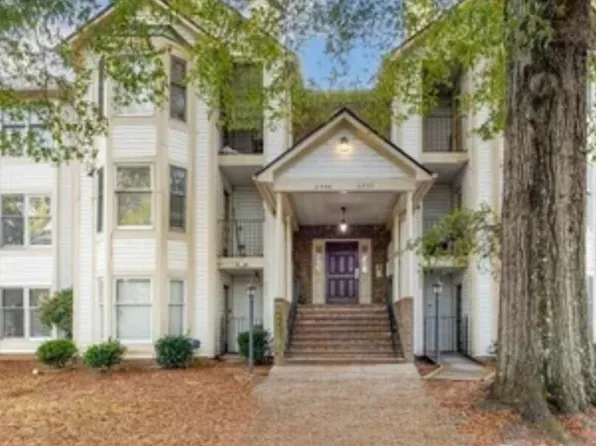 6260 Rosecroft Dr, Charlotte, NC 28215