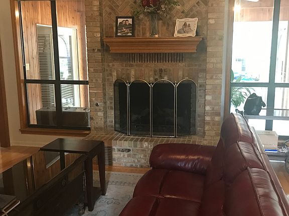 2nd image of 7302 Anaqua Dr
