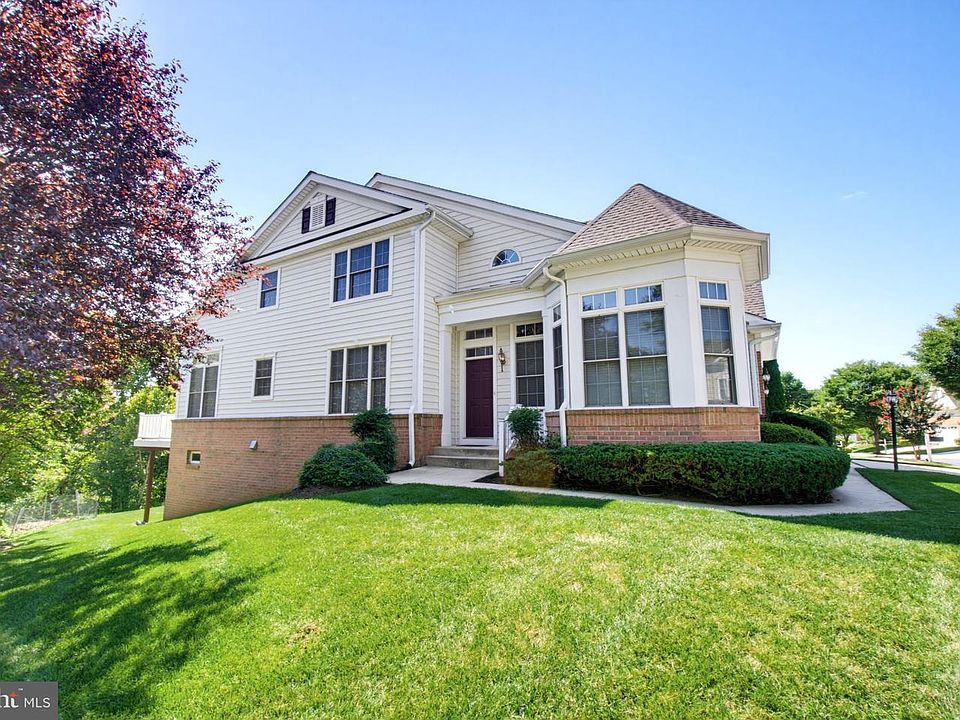 2nd image of 5415 Jacks Ct
