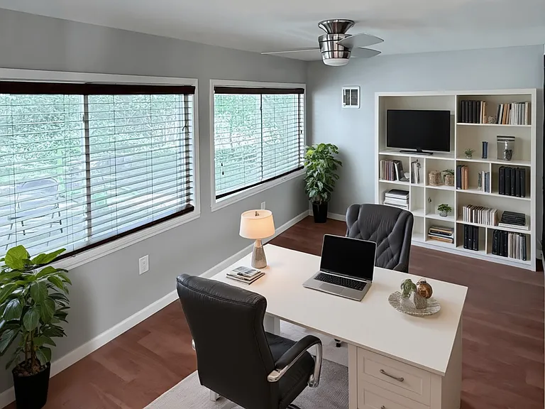 2605 Elmhurst Dr — Photo 17