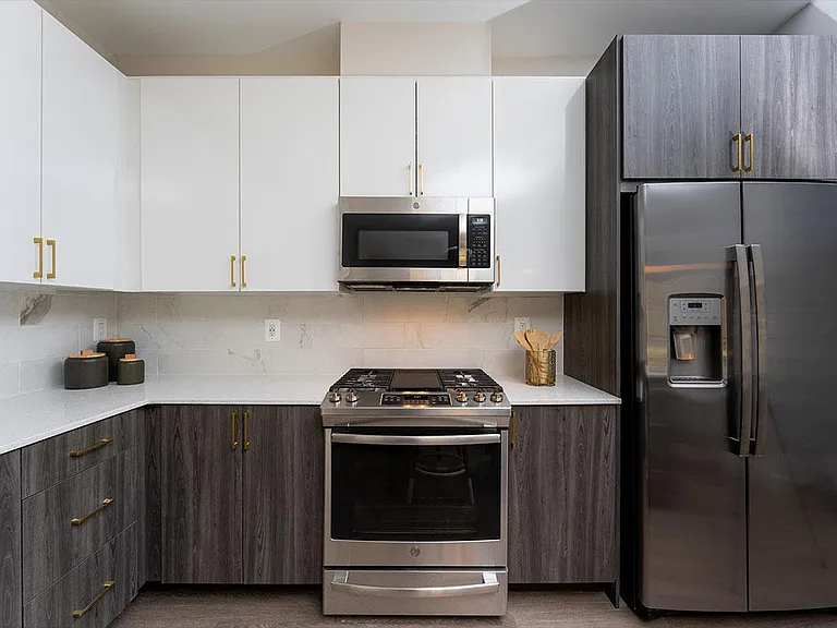 BLVD Gramercy East — Photo 15