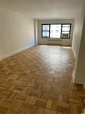 Rented by Real Estate Investors Group LLC | media 6