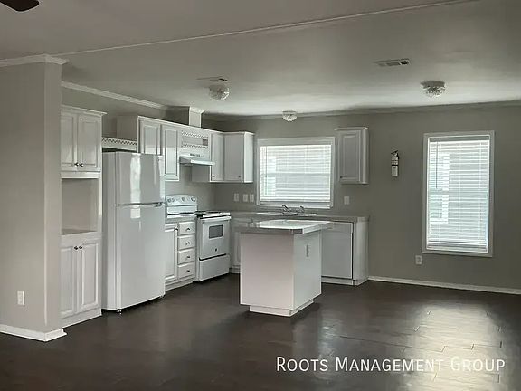 3rd image of 16042 Maladi Dr #16042M