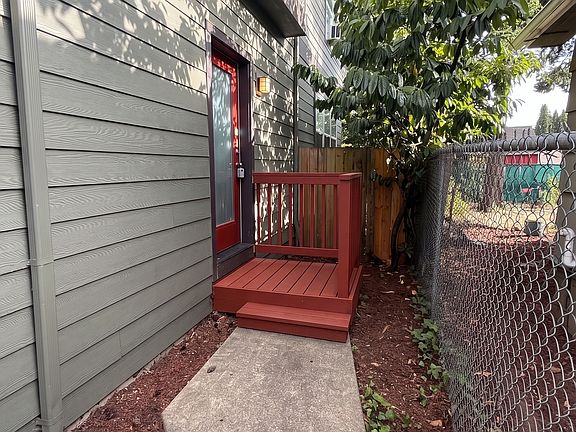 2nd image of 11850 SE Pine St