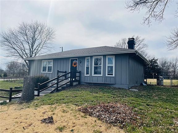 2nd image of 24417 139th St