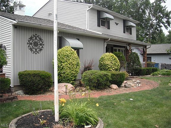 2nd image of 4816 Edgewood Dr