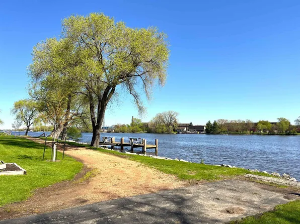 232 N Campbell Rd APT C, Oshkosh, WI 54902