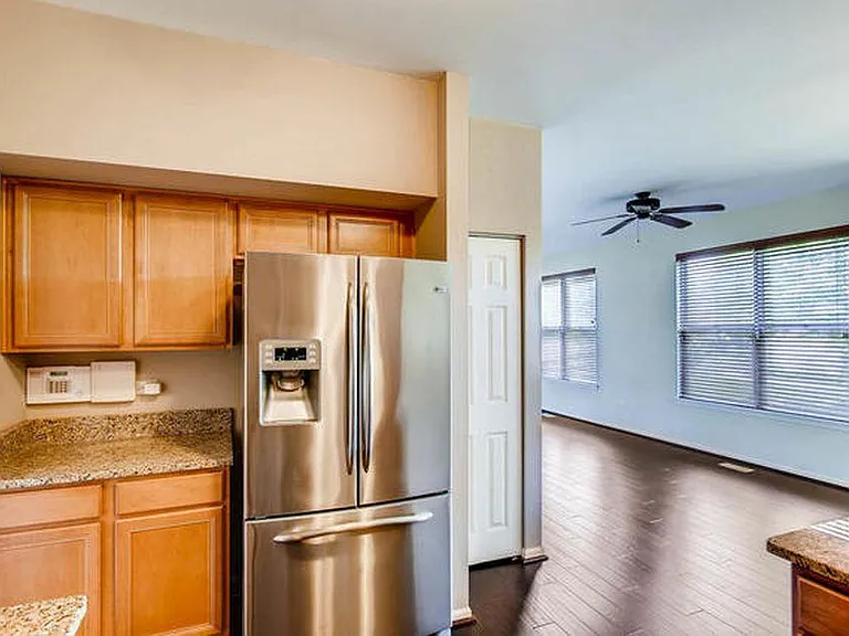 2137 Sunrise Cir — Photo 1