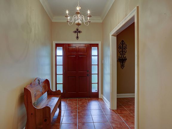 5th image of 520 Emmeline Dr