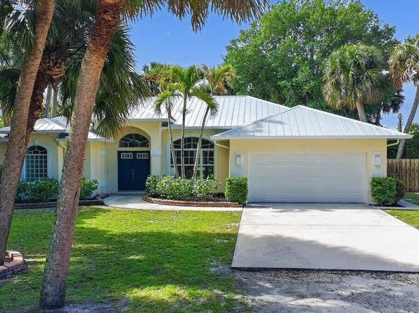 612 SE 6th Street, Stuart, FL 34994