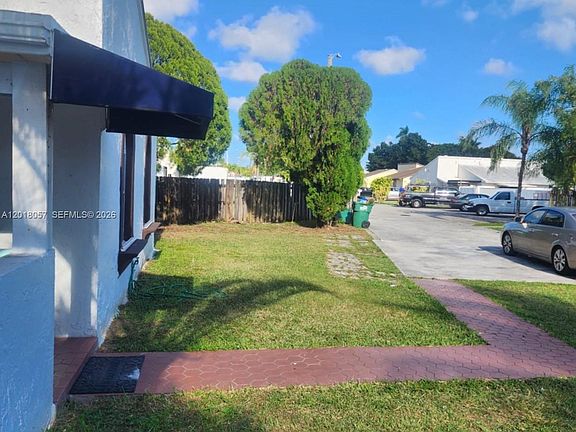 3rd image of 19422 SW 119th Ct