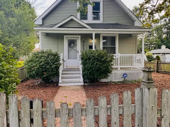 922 Carroll St, Hammond, IN 46320