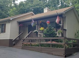 101 Minsi Dr, Milford, PA 18337