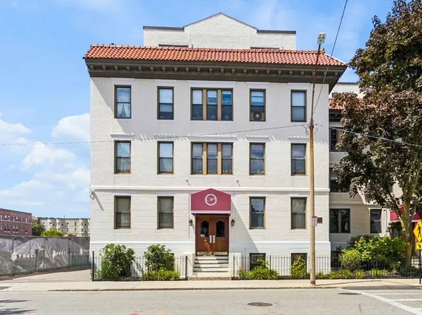 33 Brainerd Rd APT 109, Allston, MA 02134