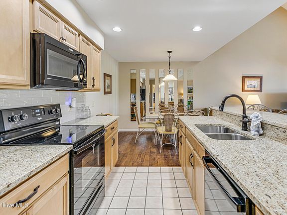 5th image of 260 Clubhouse Road # 11b