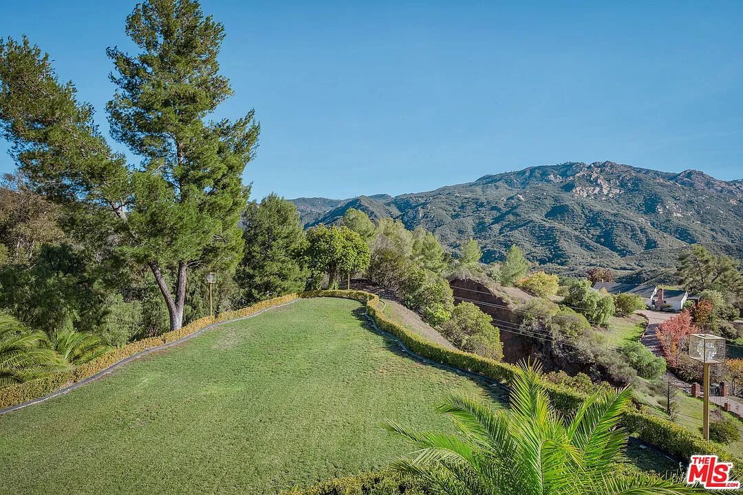 6 bed, 6.0 bath, 7547 sqft, $49,999 — Photo 3