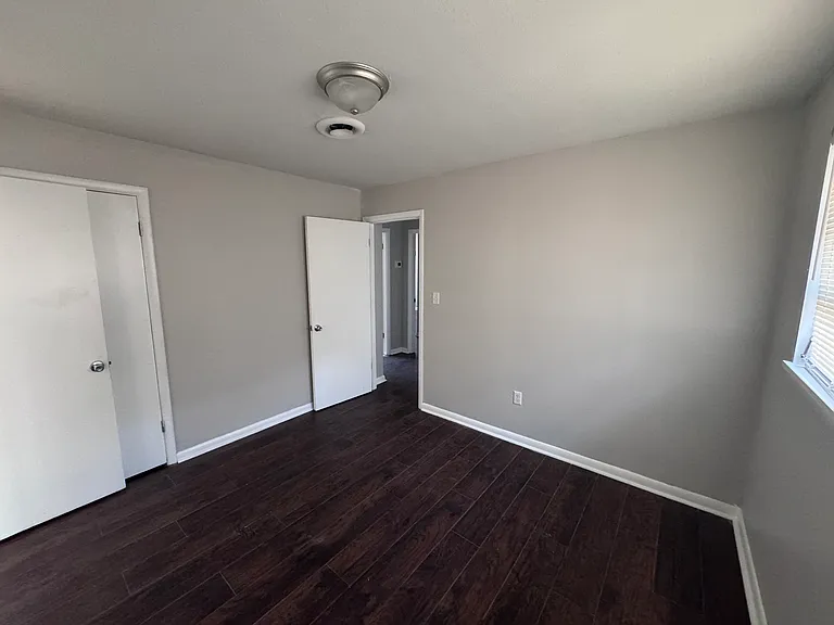 2205 Gail Ave — Photo 2