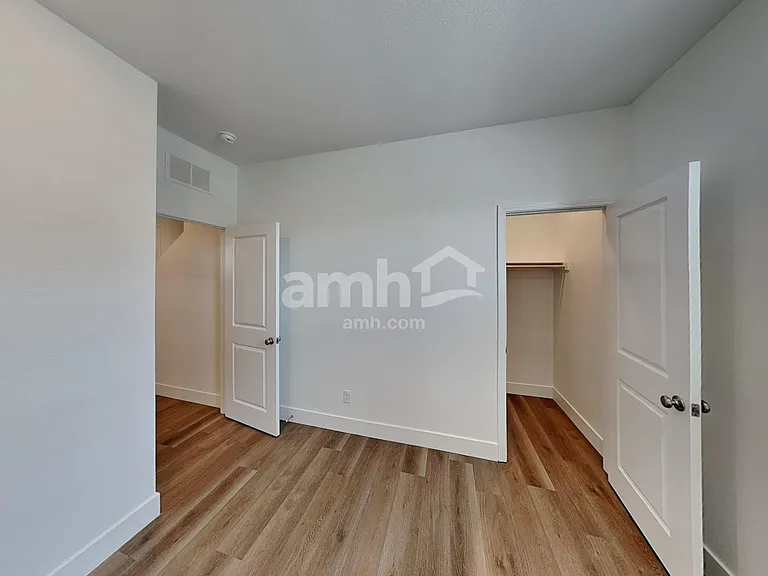 11122 Magallanes St — Photo 12