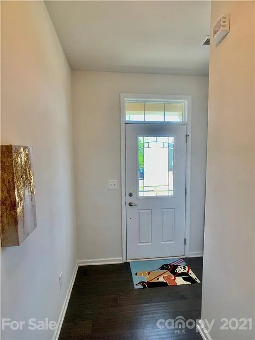 Room in 3 Bedroom Home at Audubon Park Dr — Photo 4