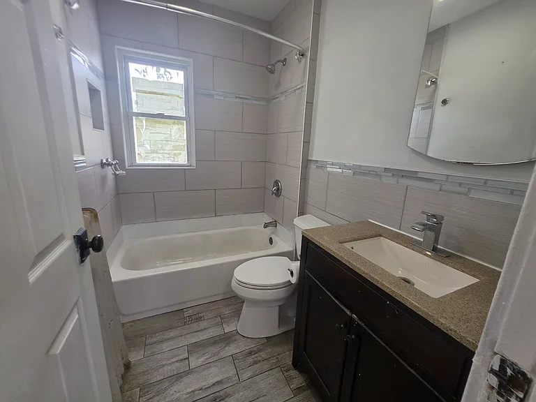 81 Waring Pl #2 — Photo 14