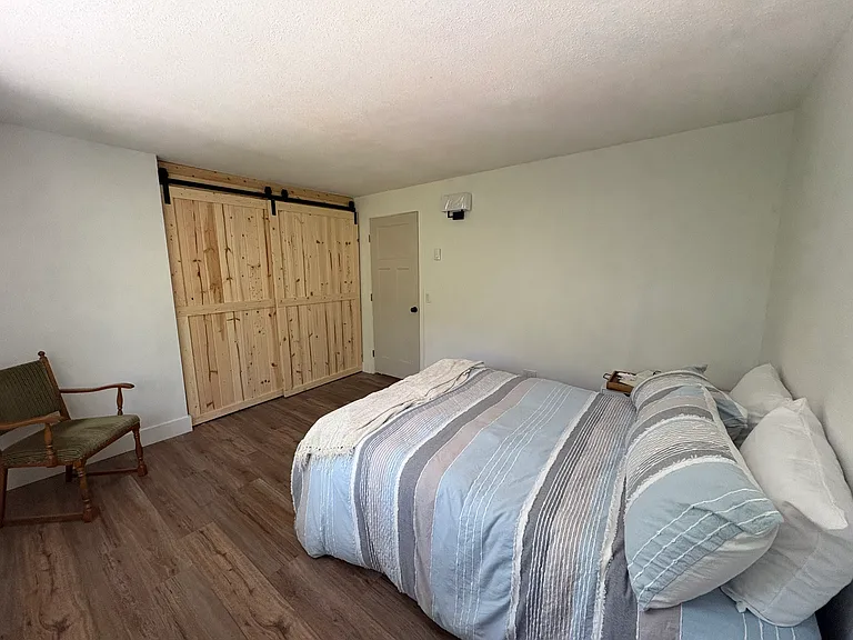 4901 NE 1st St — Photo 15
