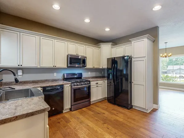 1008 S Washington Ave, Spring Valley, MN 55975