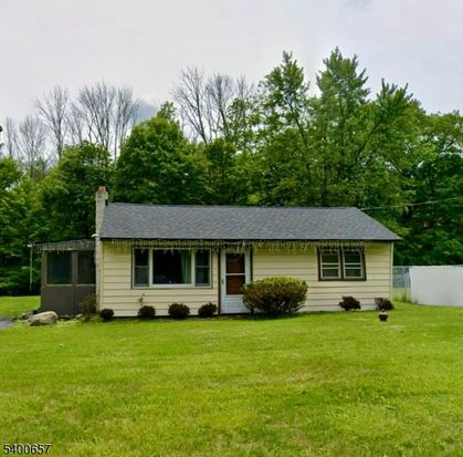 158 Upper North Shore Rd, Branchville, NJ 07826