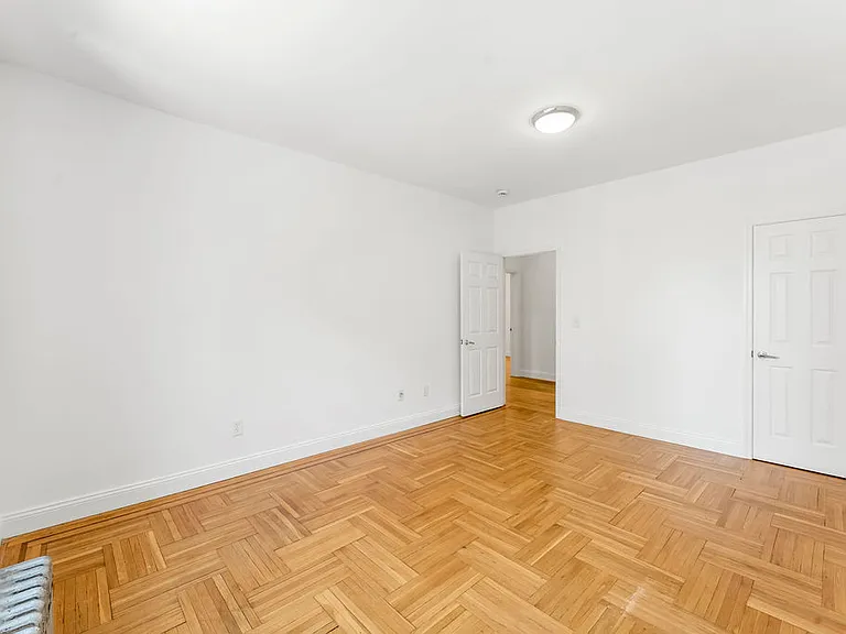 333 Fairmount — Photo 11
