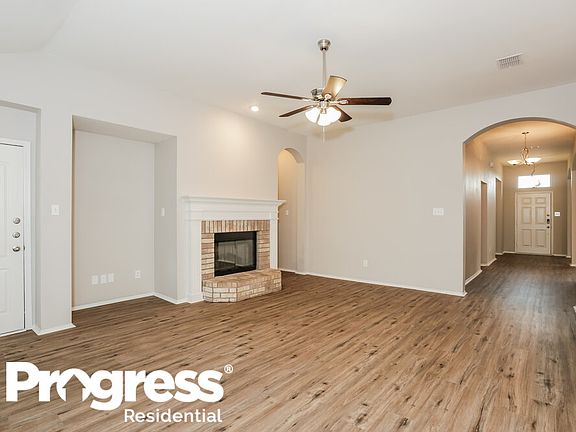 5th image of 205 Buffalo Creek Dr