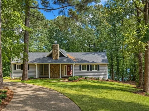 6340 Lakeview Ter, Douglasville, GA 30135