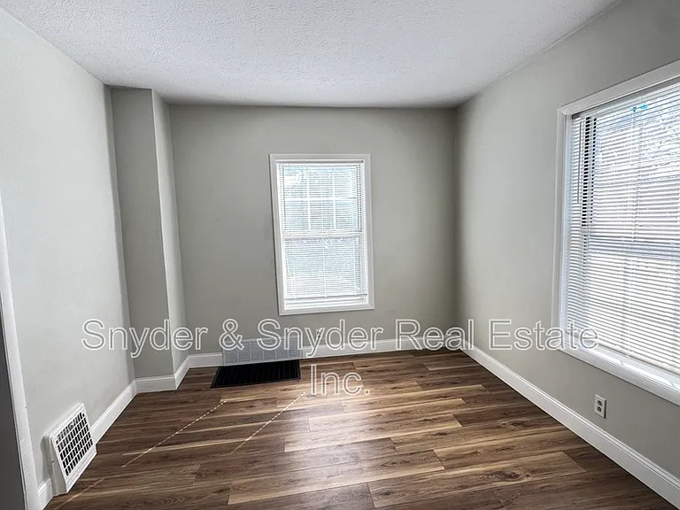 143 Gale St — Photo 6