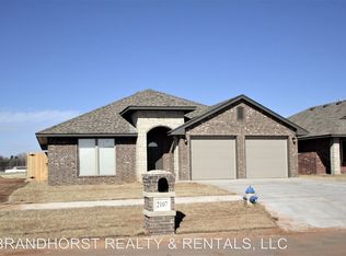 2107 Valley View Rd, Weatherford, OK 73096