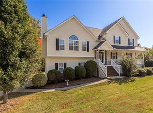 35 Cherokee Hills Dr, Rydal, GA 30171