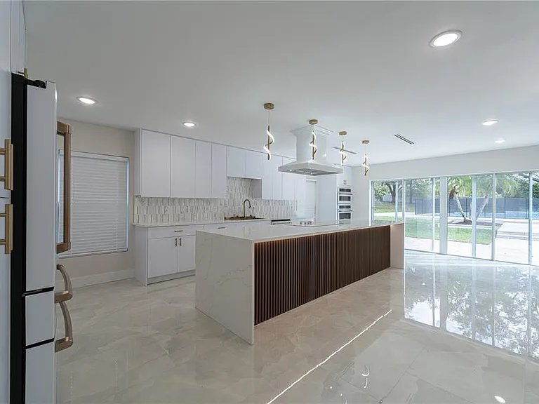 2721 Ingeborg Ct — Photo 13