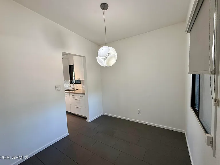 3702 E Paradise Dr — Photo 16