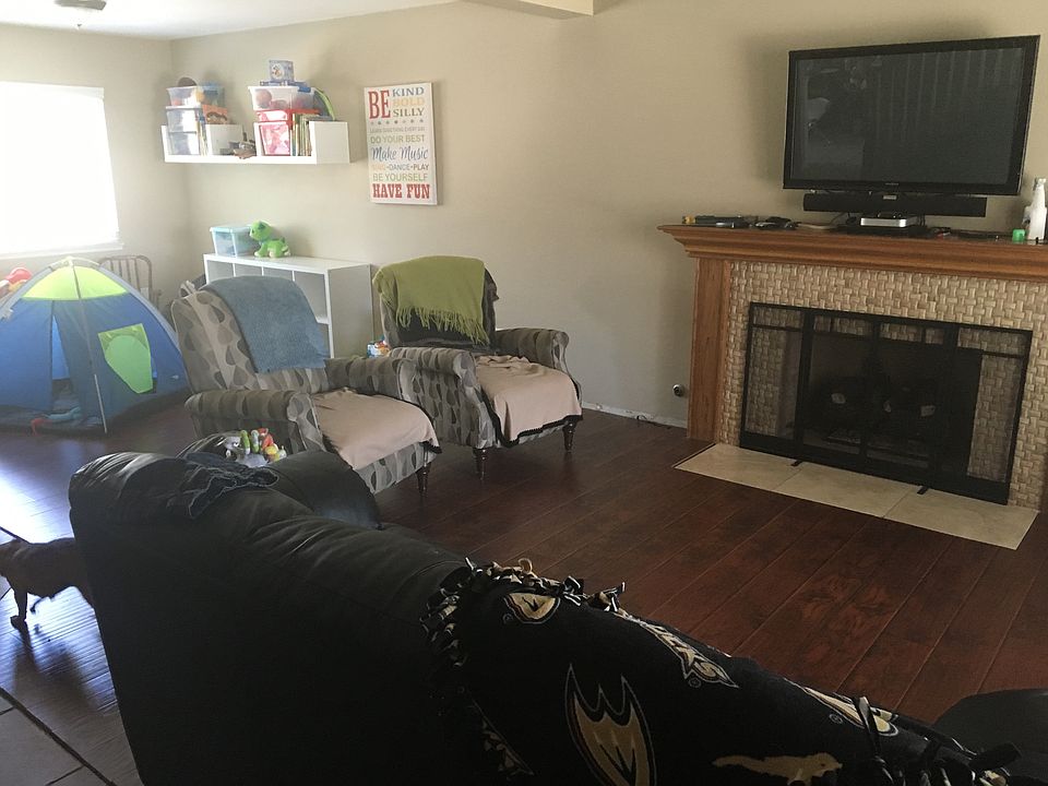 1st image of 1225 E Merion Ct
