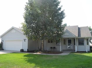 5618 Arrowhead Dr, Greeley, CO 80634