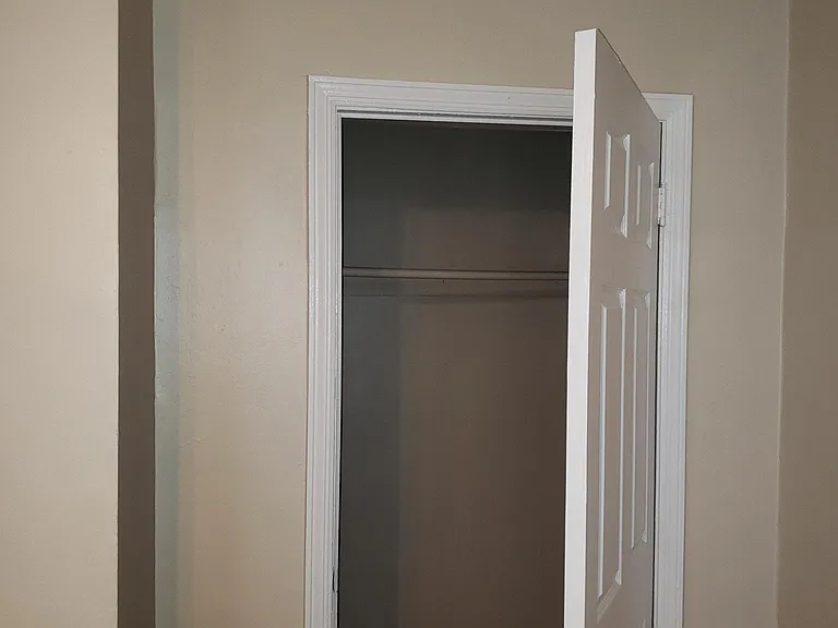 48 Hazelwood Ave #1 — Photo 5