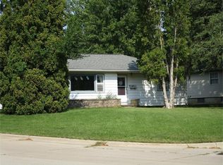 1604 Parker St, Cedar Falls, IA 50613