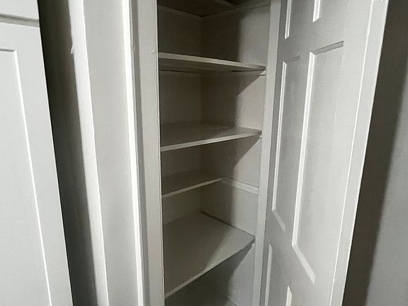 2nd image of 6714 Maple St