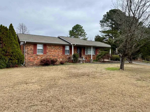 222 Clearview St SW, Decatur, AL 35601